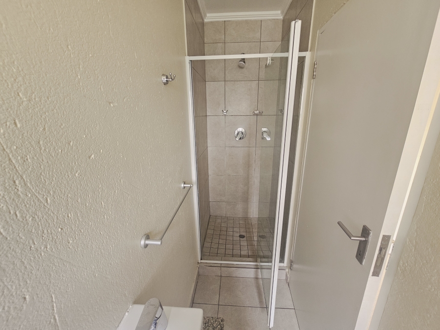2 Bedroom Property for Sale in Beverley Gauteng