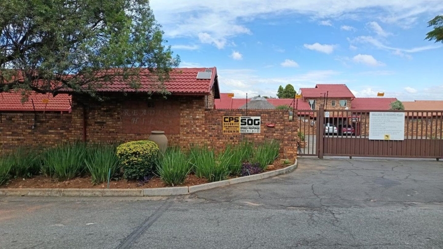 4 Bedroom Property for Sale in South Crest Gauteng