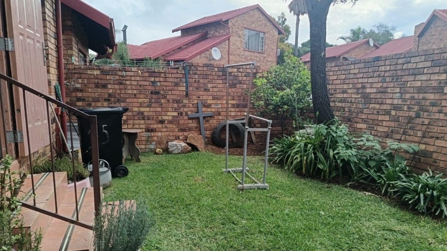 4 Bedroom Property for Sale in South Crest Gauteng