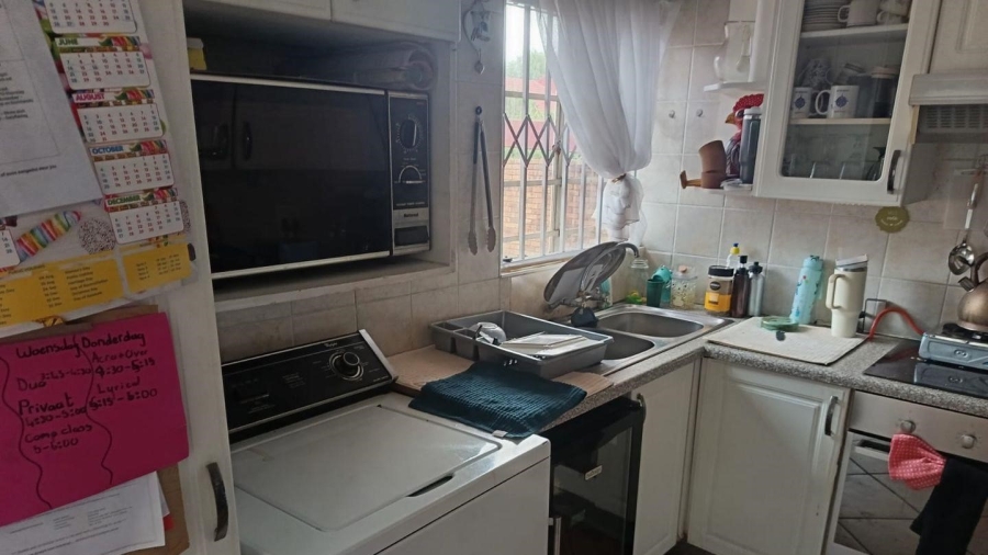 4 Bedroom Property for Sale in South Crest Gauteng