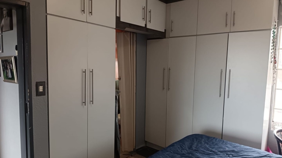 4 Bedroom Property for Sale in South Crest Gauteng