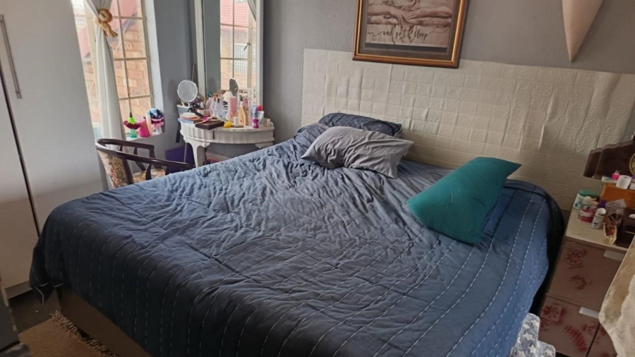 4 Bedroom Property for Sale in South Crest Gauteng