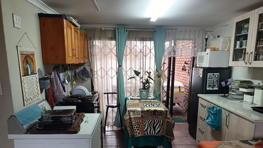 4 Bedroom Property for Sale in South Crest Gauteng