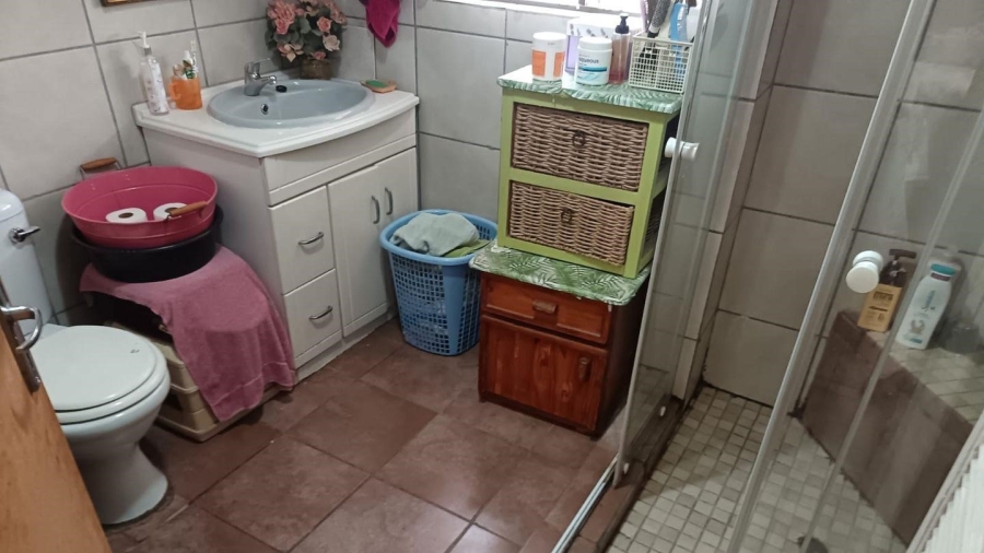 4 Bedroom Property for Sale in South Crest Gauteng