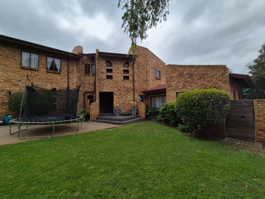 4 Bedroom Property for Sale in Vanderbijlpark SE 4 Gauteng