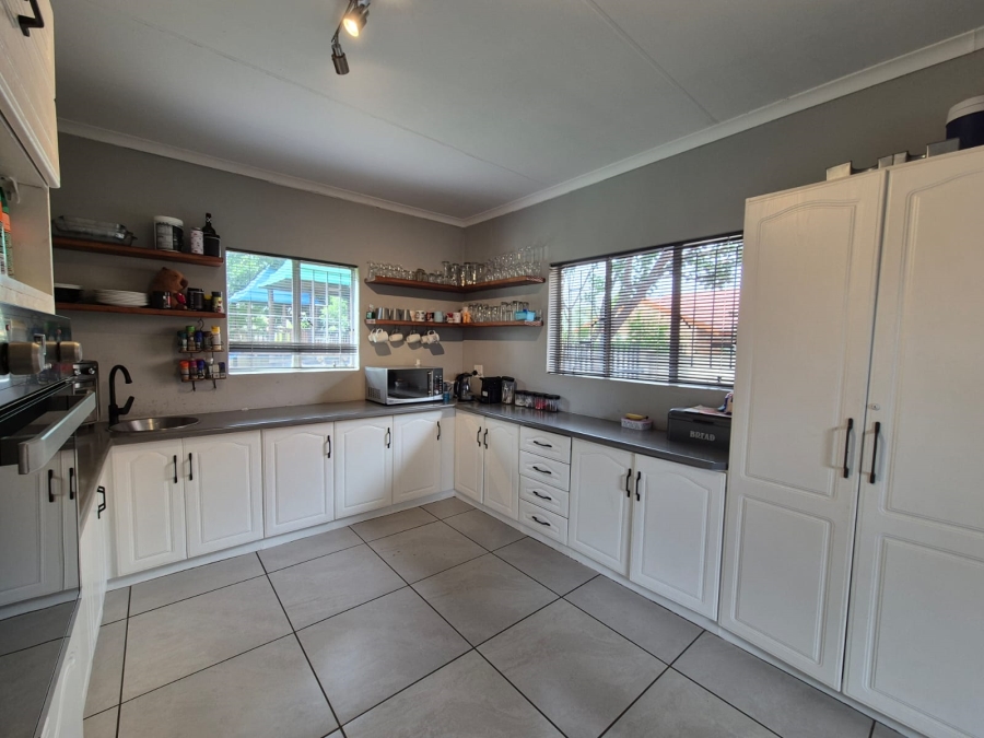 4 Bedroom Property for Sale in Vanderbijlpark SE 4 Gauteng