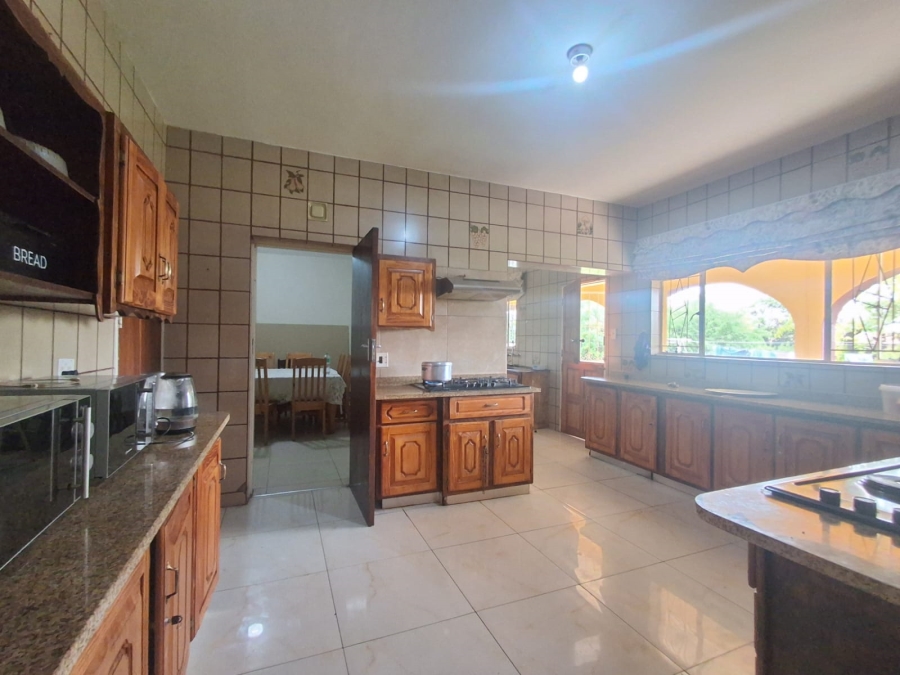 8 Bedroom Property for Sale in Bedworth Park Gauteng