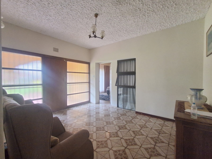 8 Bedroom Property for Sale in Bedworth Park Gauteng