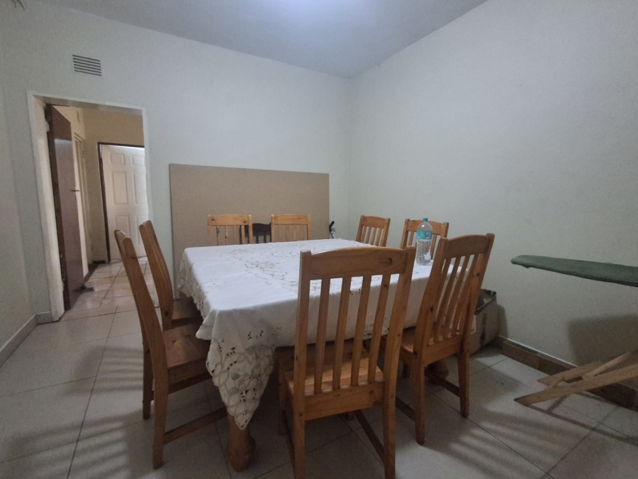 8 Bedroom Property for Sale in Bedworth Park Gauteng