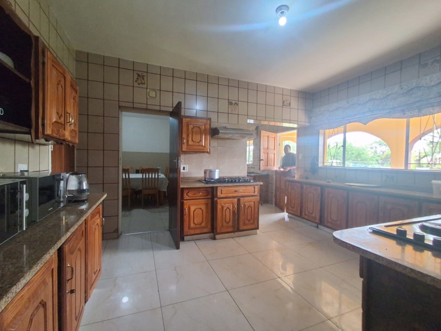 8 Bedroom Property for Sale in Bedworth Park Gauteng