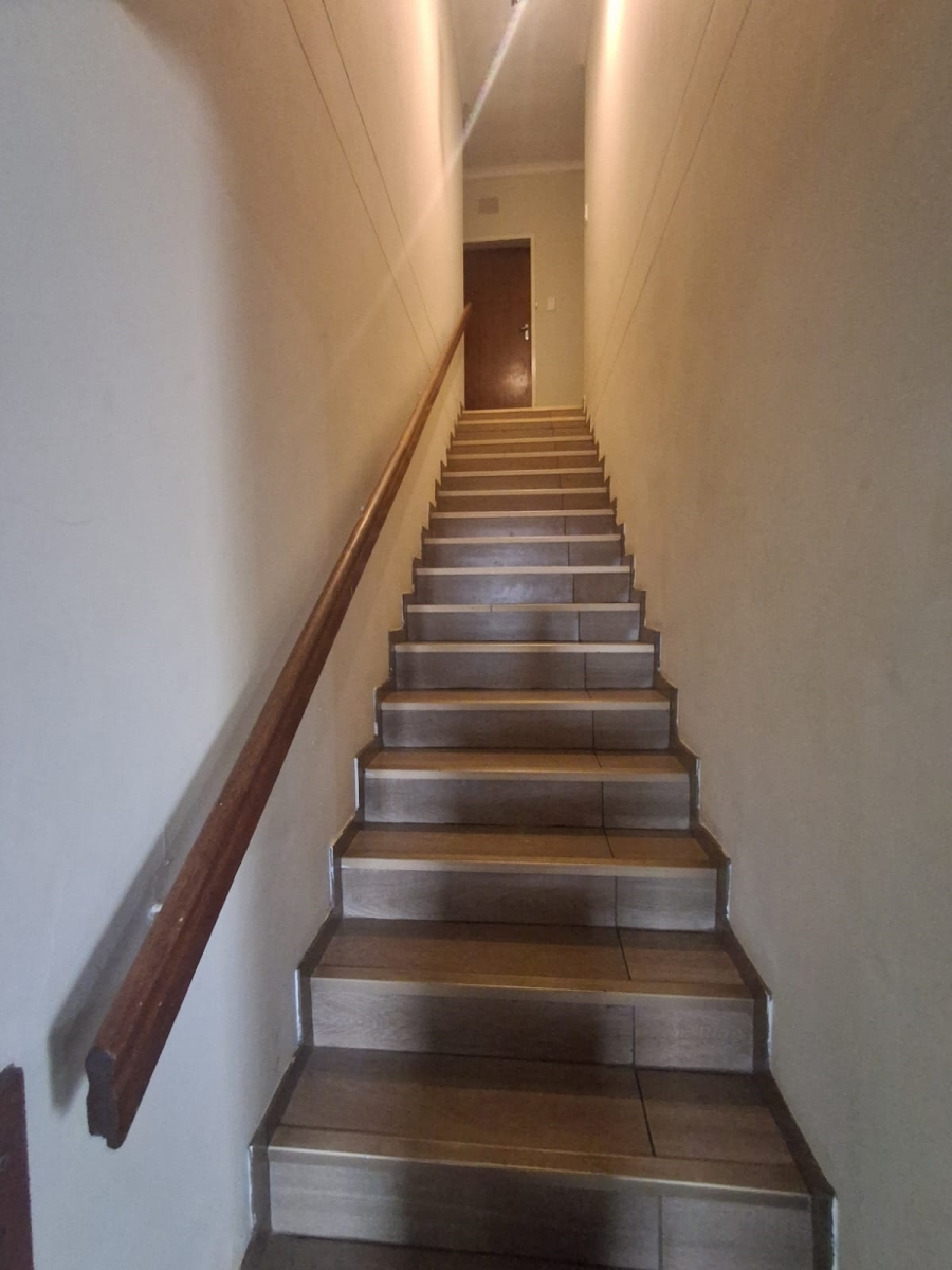 8 Bedroom Property for Sale in Bedworth Park Gauteng