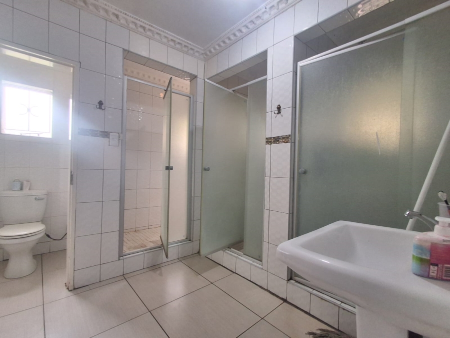 8 Bedroom Property for Sale in Bedworth Park Gauteng