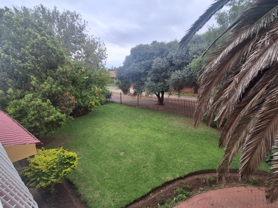 8 Bedroom Property for Sale in Bedworth Park Gauteng