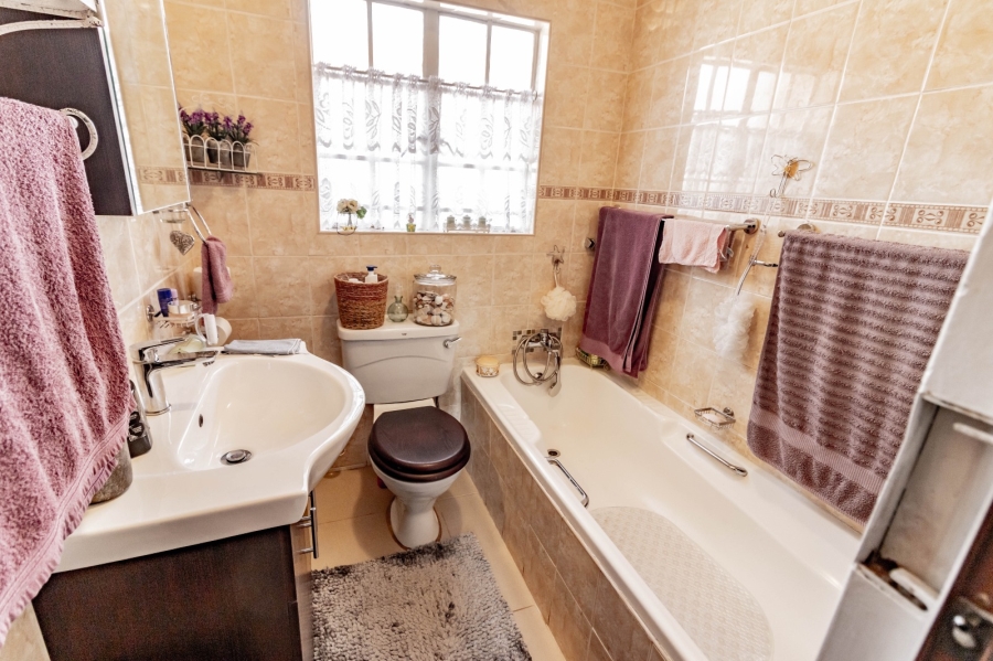 2 Bedroom Property for Sale in Norkem Park Gauteng