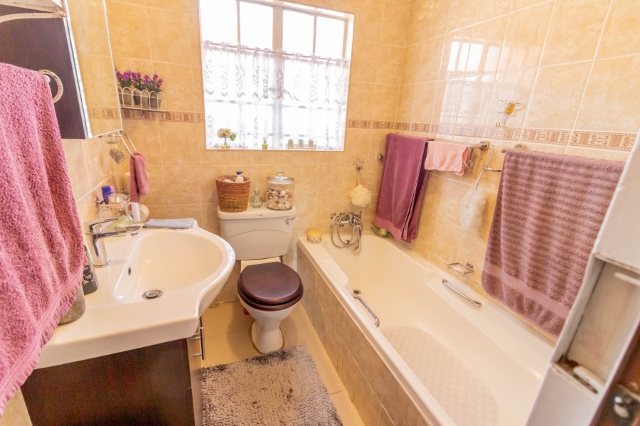 2 Bedroom Property for Sale in Norkem Park Gauteng