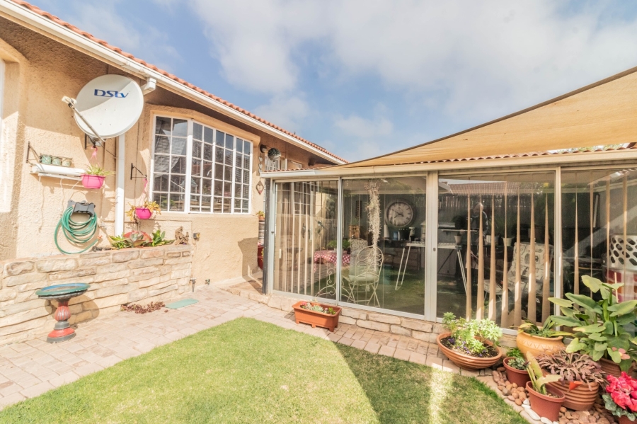 2 Bedroom Property for Sale in Norkem Park Gauteng