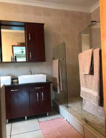 To Let 6 Bedroom Property for Rent in Three Rivers Gauteng