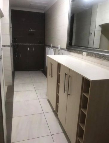 To Let 6 Bedroom Property for Rent in Three Rivers Gauteng