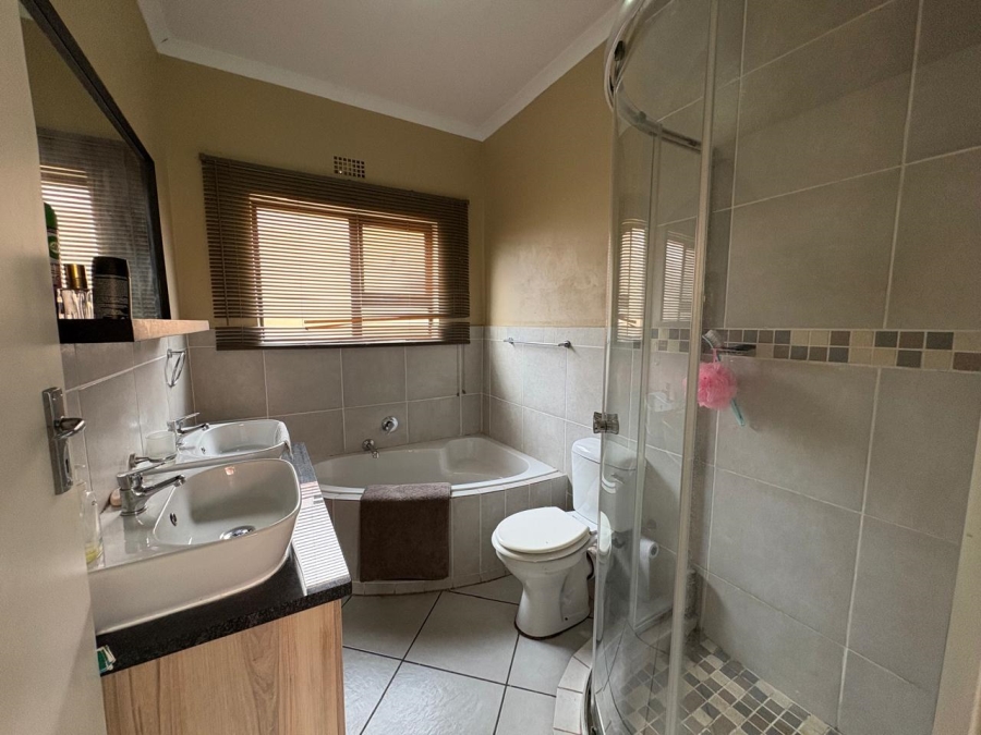 3 Bedroom Property for Sale in Riversdale Gauteng