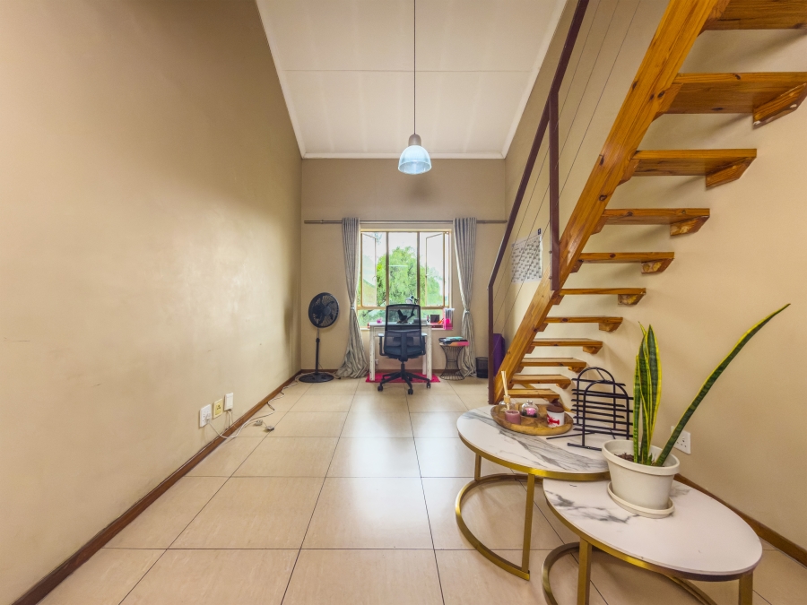1 Bedroom Property for Sale in Hatfield Gauteng