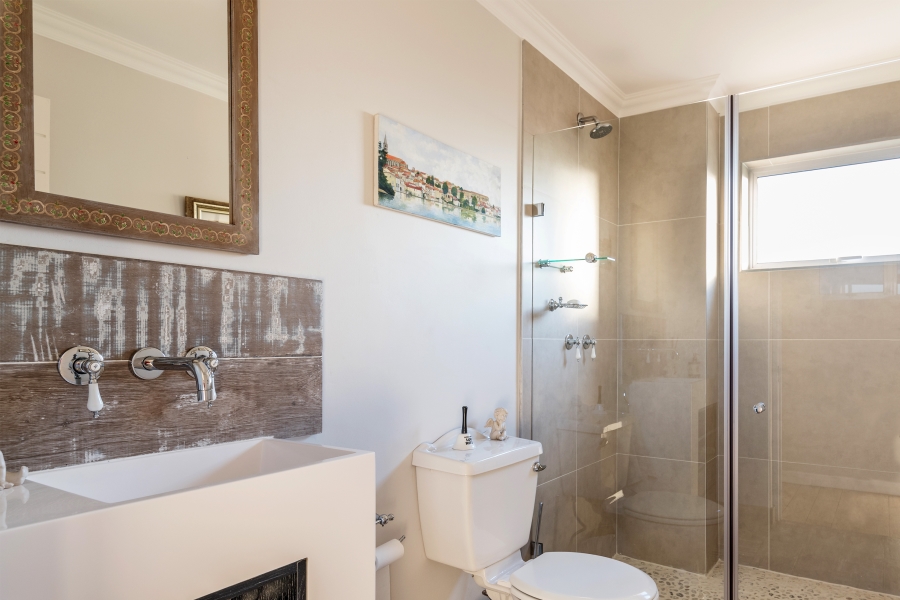 4 Bedroom Property for Sale in Waterfall Country Village Gauteng