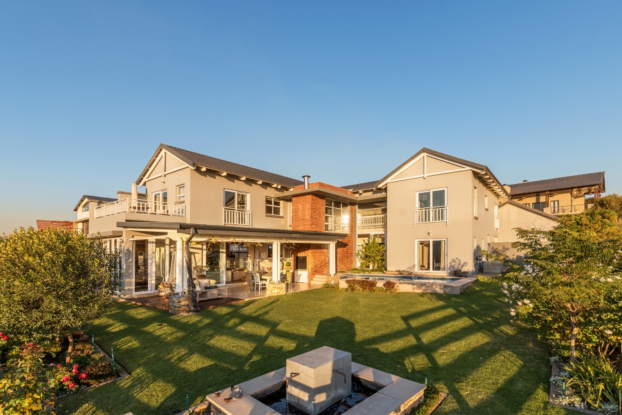 4 Bedroom Property for Sale in Waterfall Country Village Gauteng