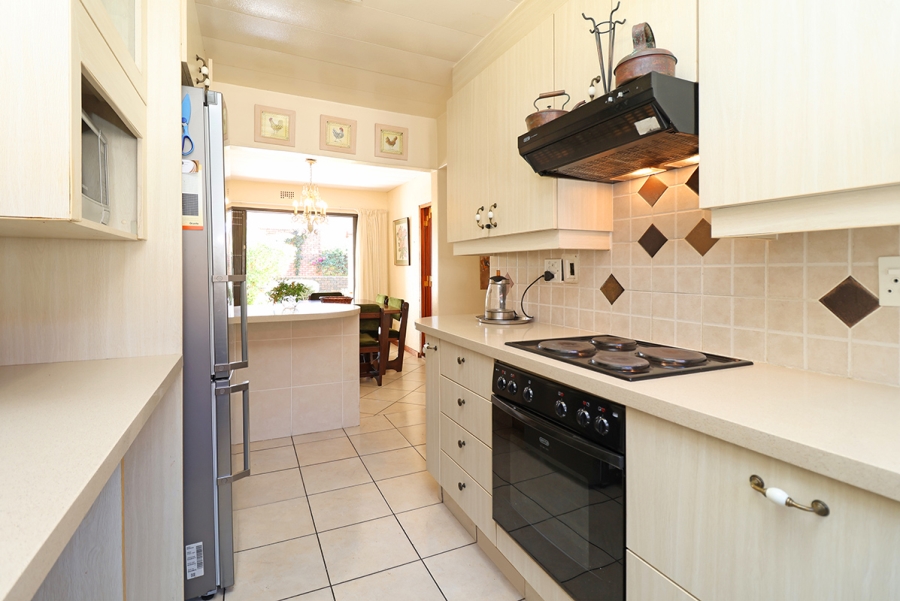 3 Bedroom Property for Sale in Fairland Gauteng