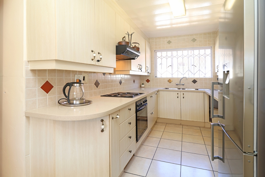 3 Bedroom Property for Sale in Fairland Gauteng