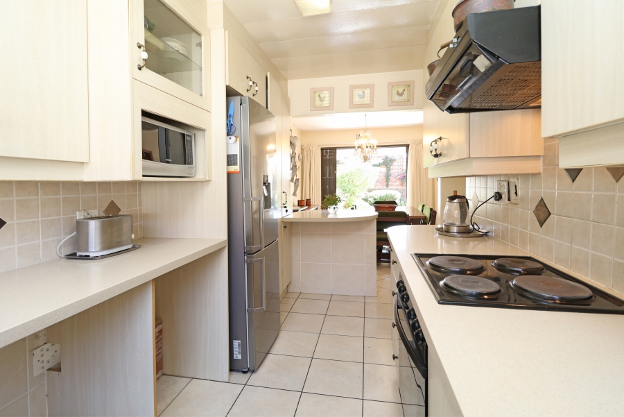 3 Bedroom Property for Sale in Fairland Gauteng