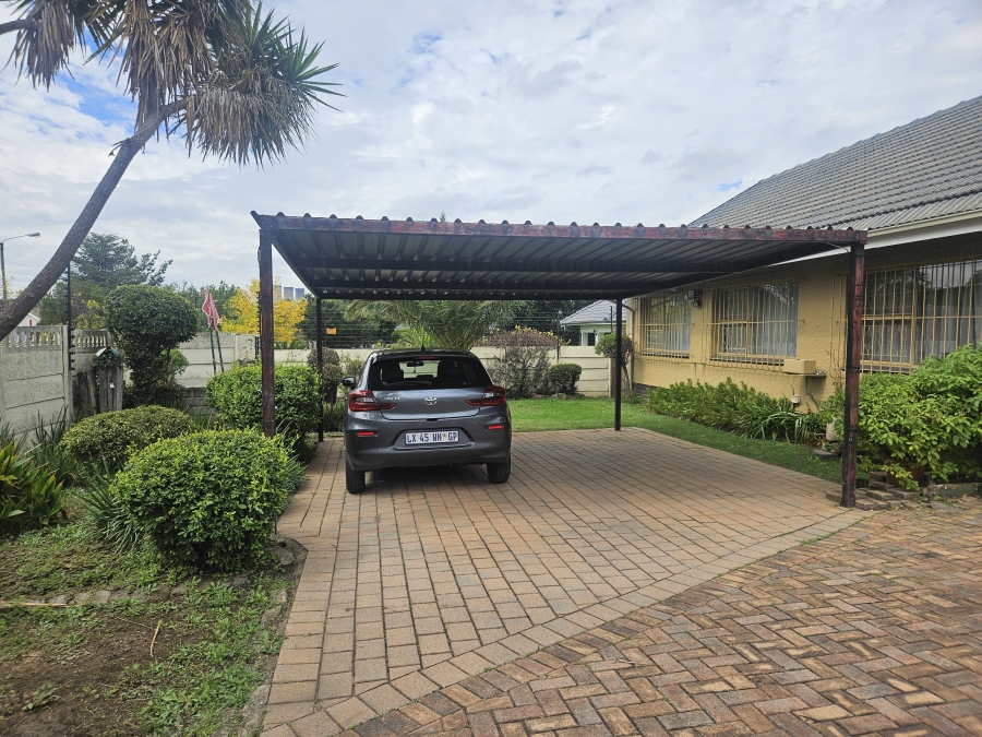 4 Bedroom Property for Sale in Illiondale Gauteng