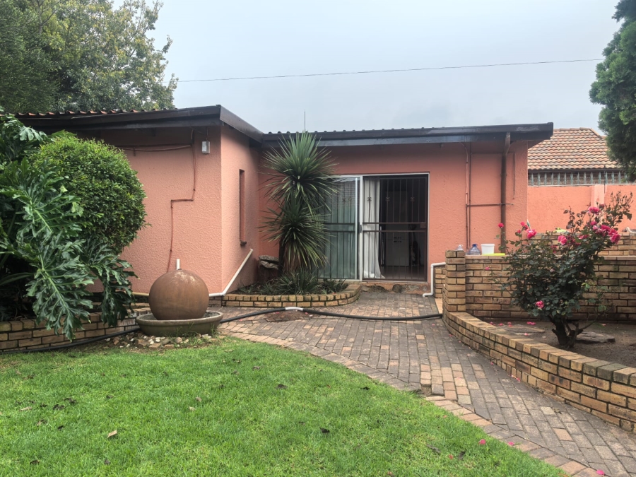 3 Bedroom Property for Sale in Groblerpark Gauteng