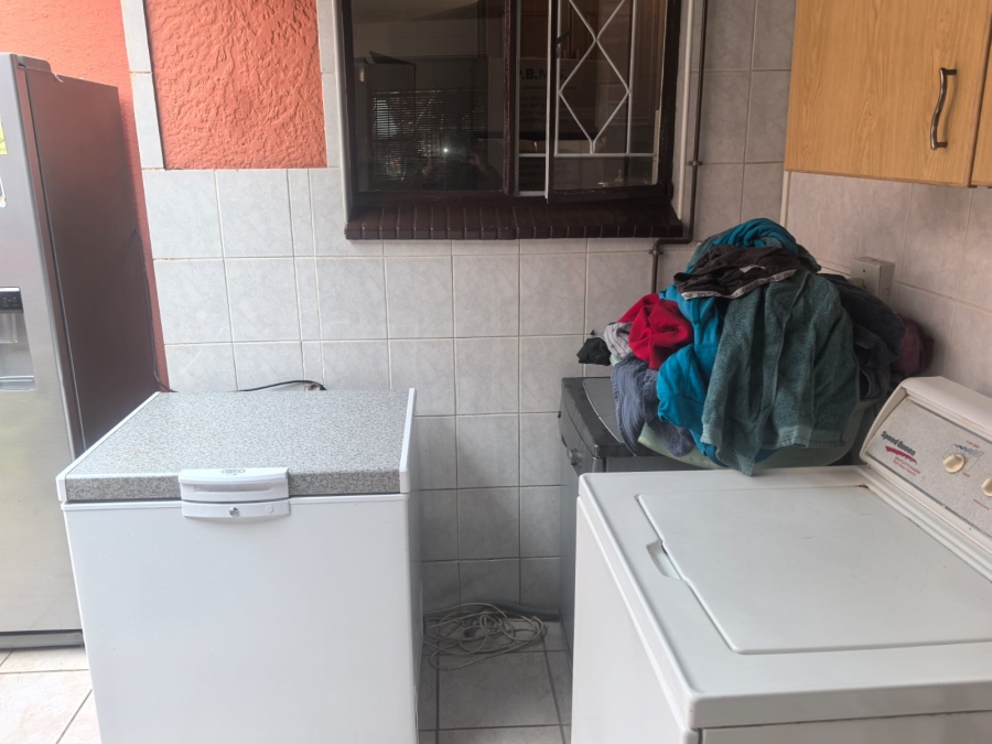 3 Bedroom Property for Sale in Groblerpark Gauteng