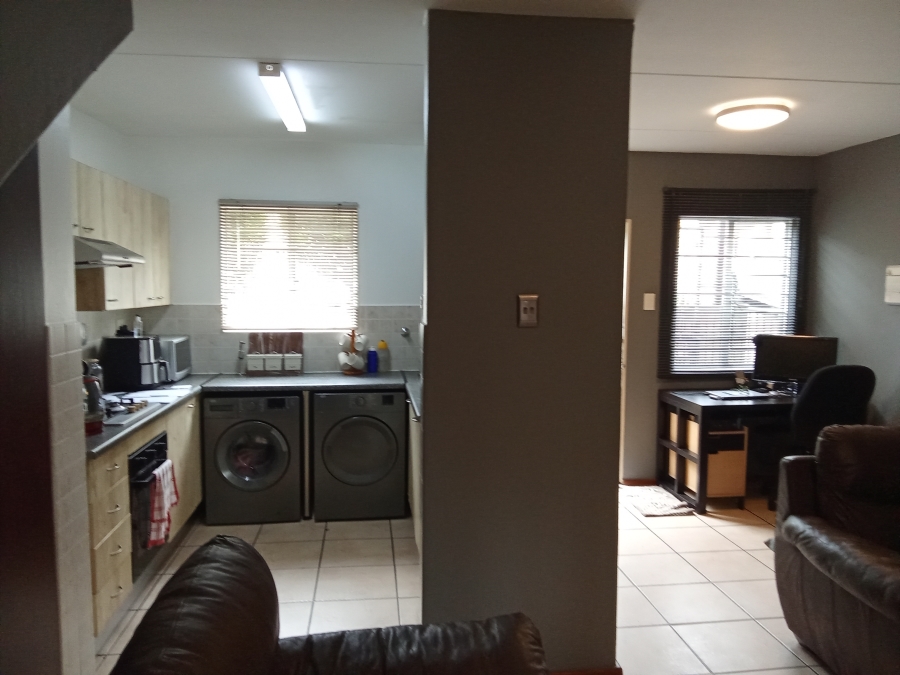 2 Bedroom Property for Sale in Allens Nek Gauteng