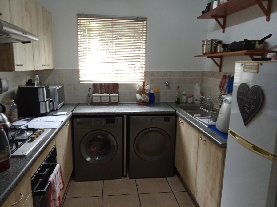 2 Bedroom Property for Sale in Allens Nek Gauteng