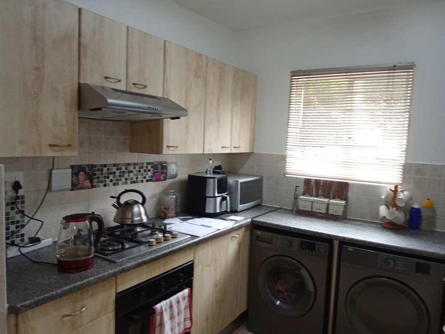 2 Bedroom Property for Sale in Allens Nek Gauteng