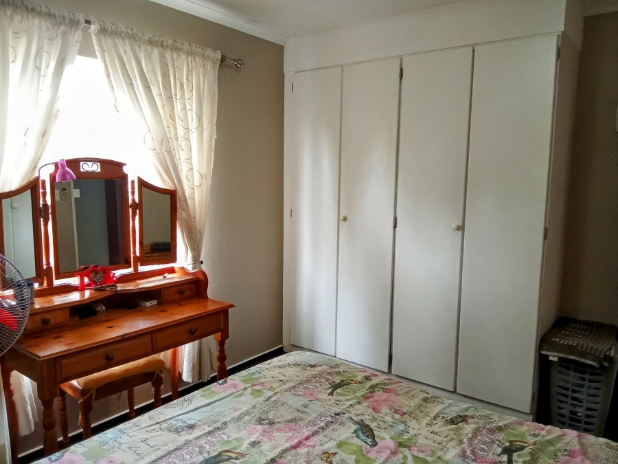 2 Bedroom Property for Sale in Allens Nek Gauteng