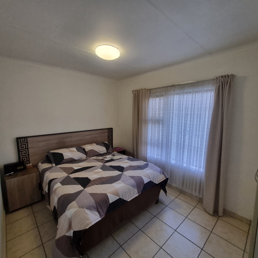 2 Bedroom Property for Sale in Parkrand Gauteng