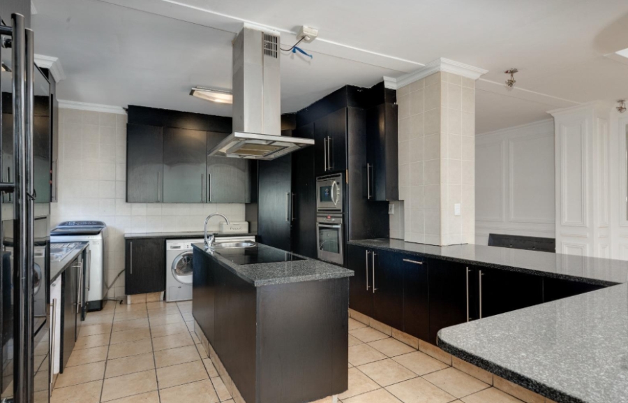 4 Bedroom Property for Sale in North Riding Gauteng