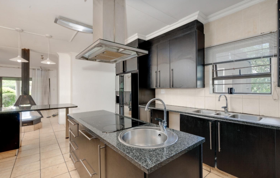 4 Bedroom Property for Sale in North Riding Gauteng