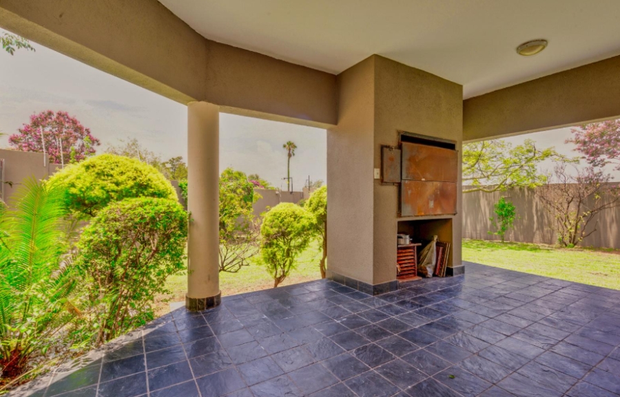 4 Bedroom Property for Sale in North Riding Gauteng