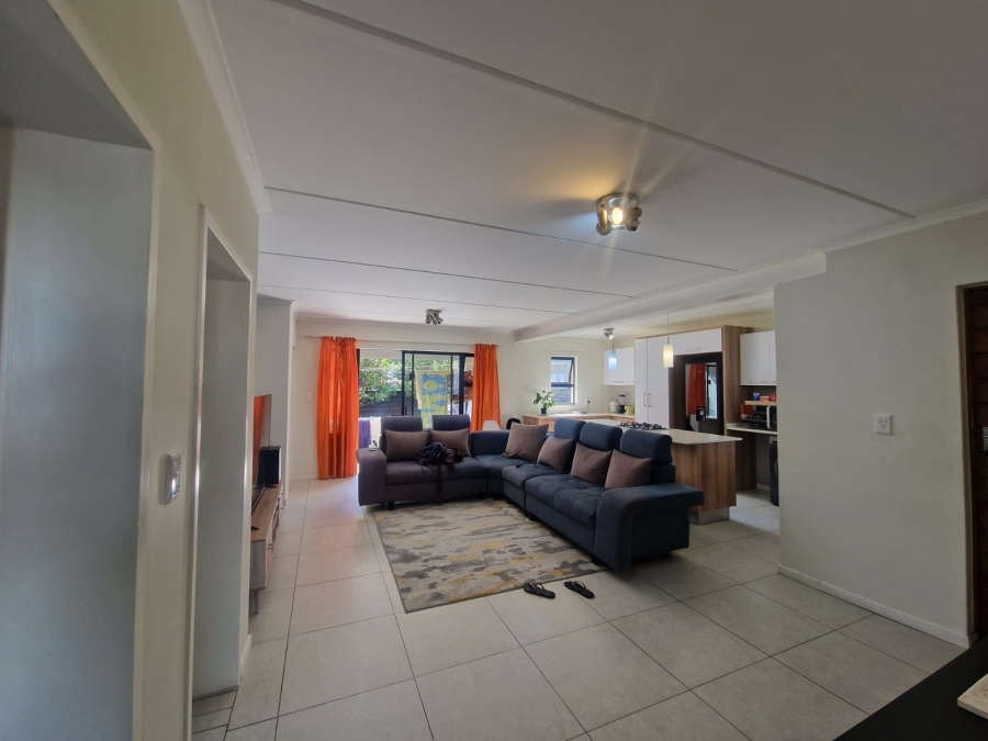 To Let 3 Bedroom Property for Rent in Modderfontein Gauteng