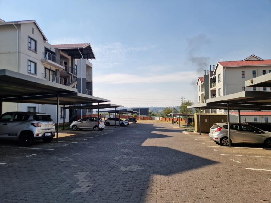 To Let 3 Bedroom Property for Rent in Modderfontein Gauteng
