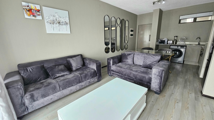 To Let 2 Bedroom Property for Rent in Broadacres Gauteng