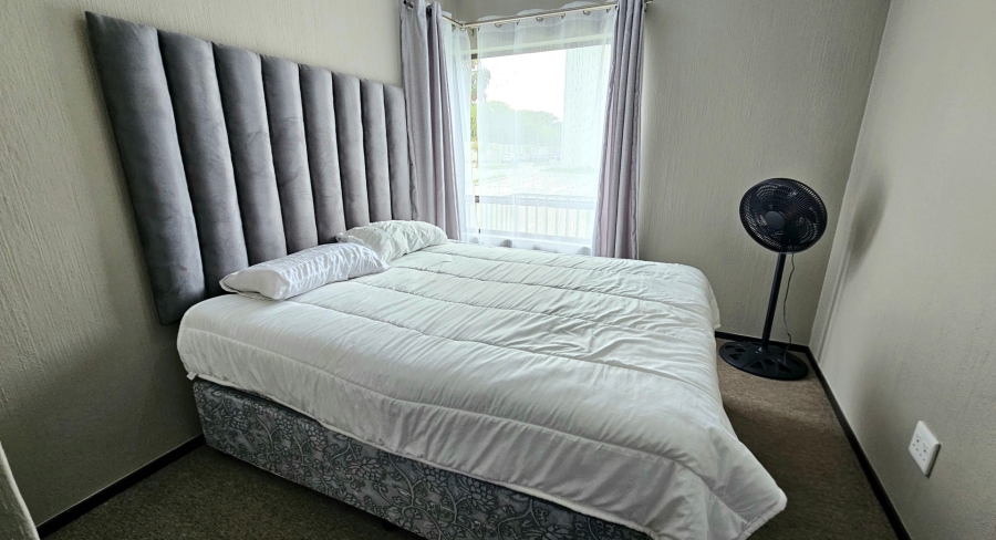 To Let 2 Bedroom Property for Rent in Broadacres Gauteng