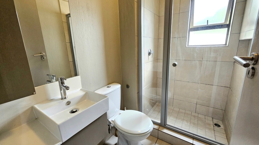 To Let 2 Bedroom Property for Rent in Broadacres Gauteng