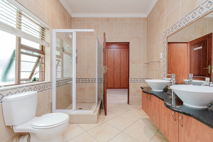 To Let 5 Bedroom Property for Rent in Morningside Gauteng