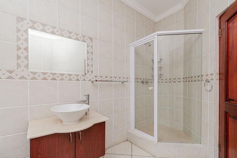 To Let 5 Bedroom Property for Rent in Morningside Gauteng