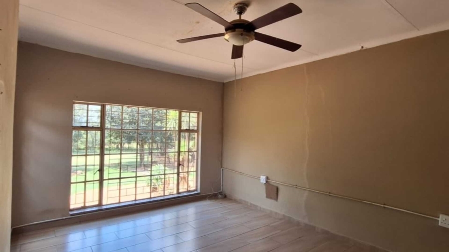 To Let 4 Bedroom Property for Rent in Houtkop A H Gauteng