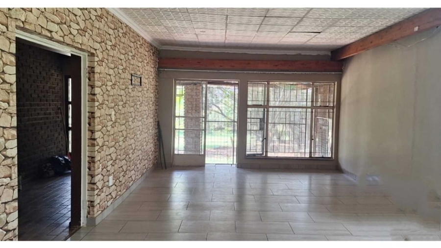 To Let 4 Bedroom Property for Rent in Houtkop A H Gauteng