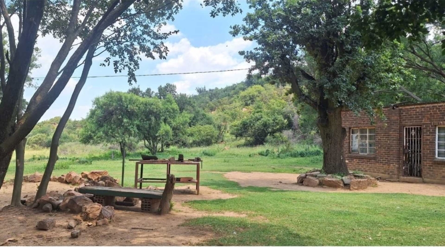 To Let 4 Bedroom Property for Rent in Houtkop A H Gauteng